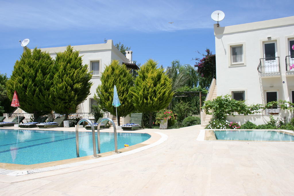 Paradise Garden Gumusluk Evleri Aparthotel Exterior photo