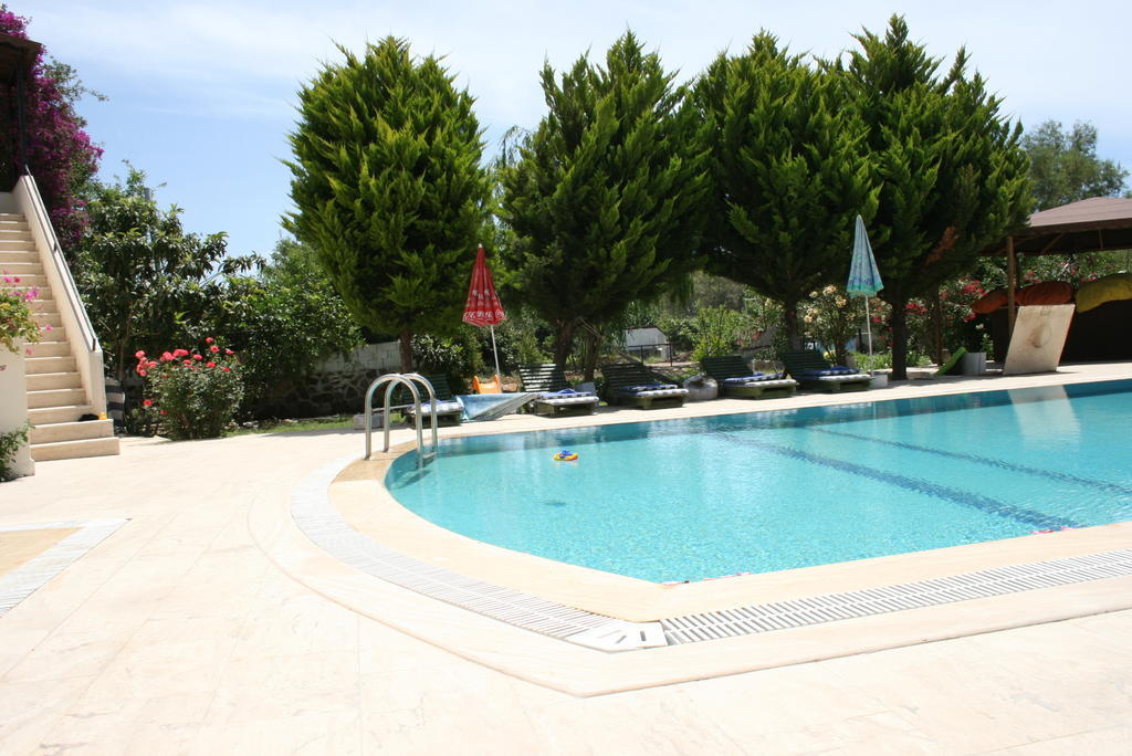Paradise Garden Gumusluk Evleri Aparthotel Exterior photo
