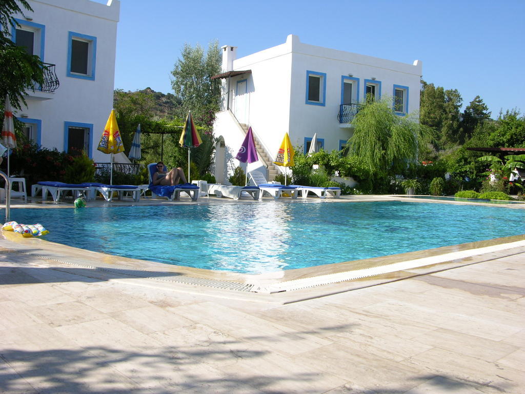 Paradise Garden Gumusluk Evleri Aparthotel Exterior photo