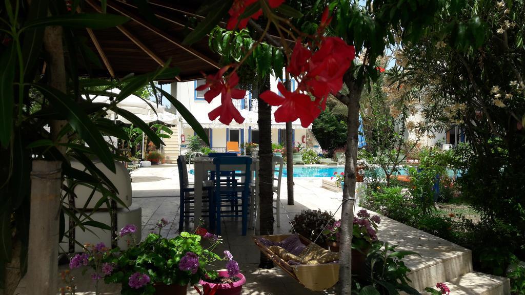 Paradise Garden Gumusluk Evleri Aparthotel Exterior photo