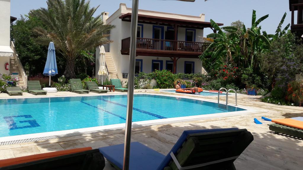 Paradise Garden Gumusluk Evleri Aparthotel Exterior photo
