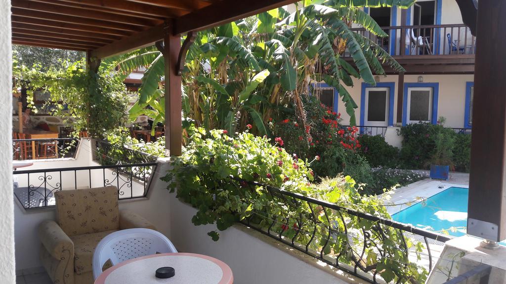 Paradise Garden Gumusluk Evleri Aparthotel Room photo